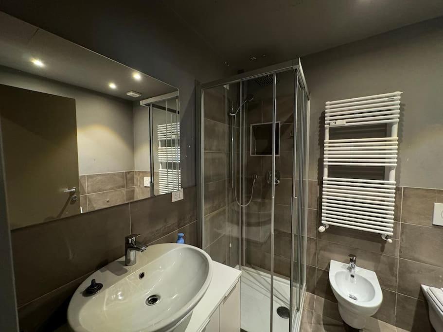 Dolce Repubblica Apartment Milan Bagian luar foto