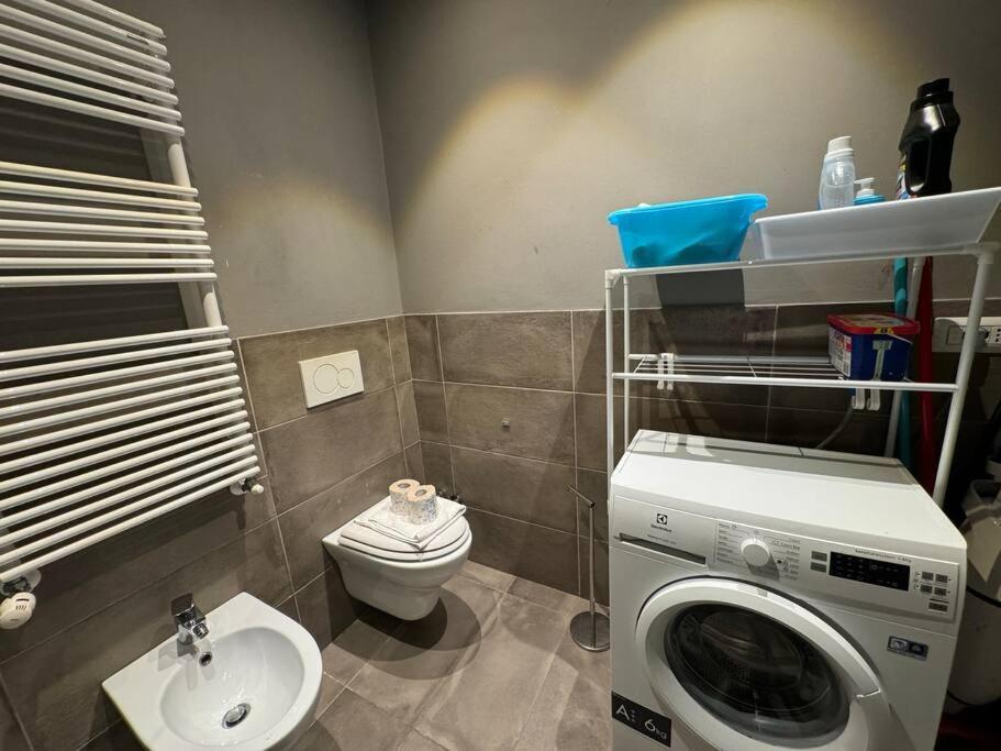 Dolce Repubblica Apartment Milan Bagian luar foto