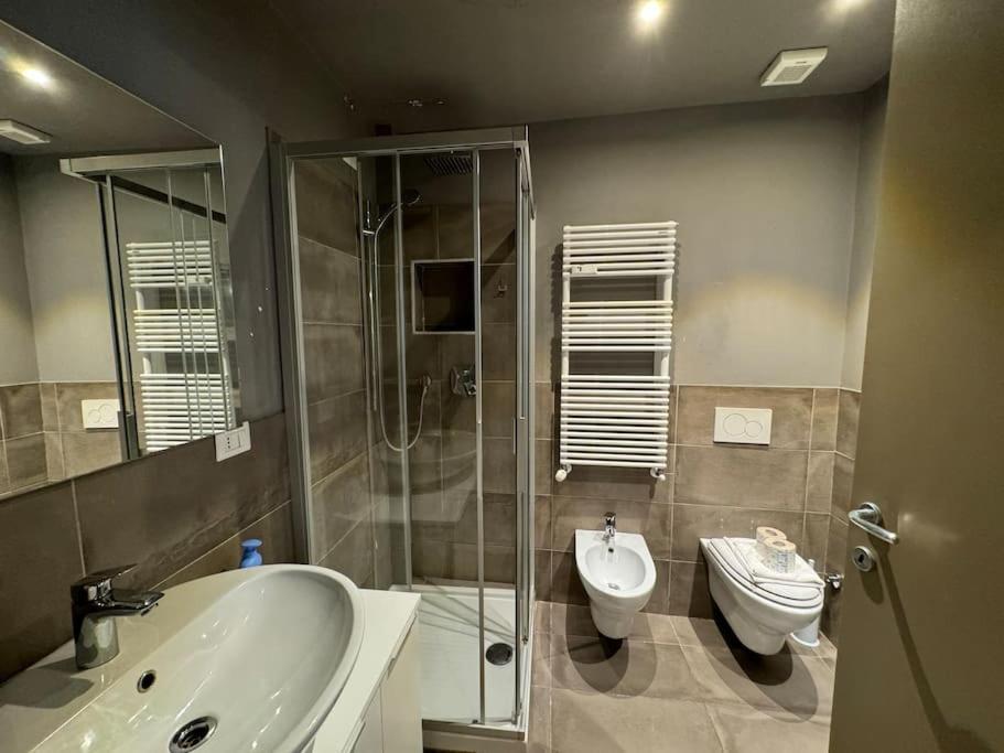 Dolce Repubblica Apartment Milan Bagian luar foto